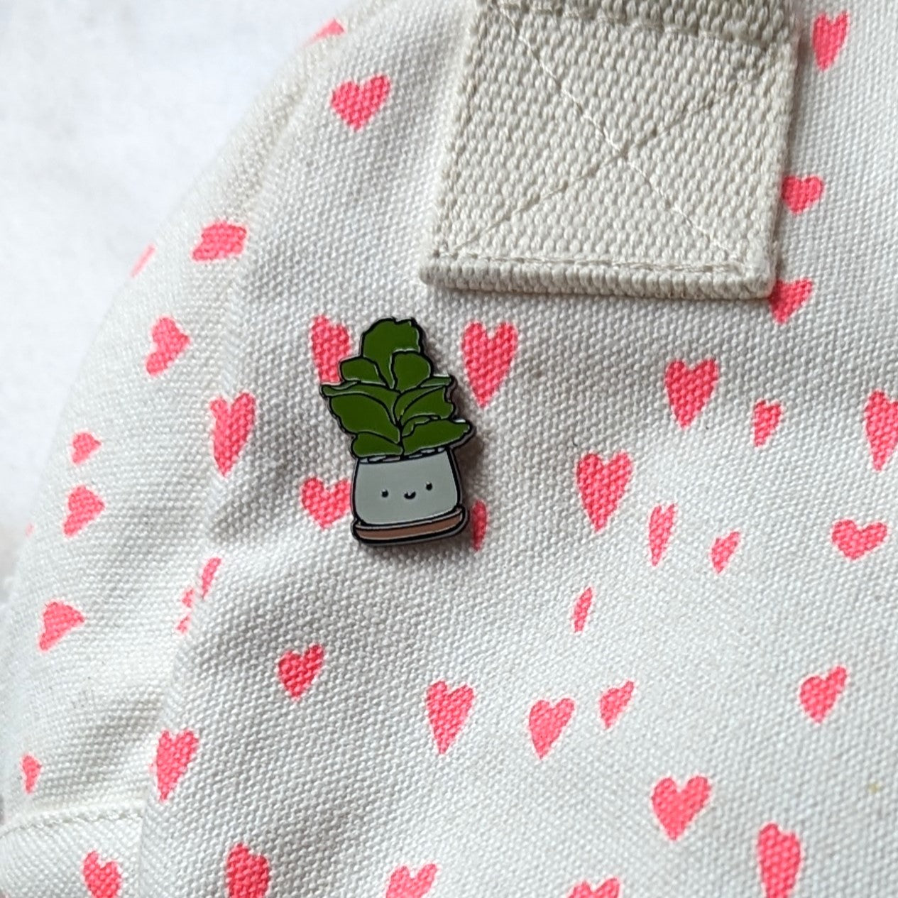 Fiddle Fig Pin - CVP1064FFIG