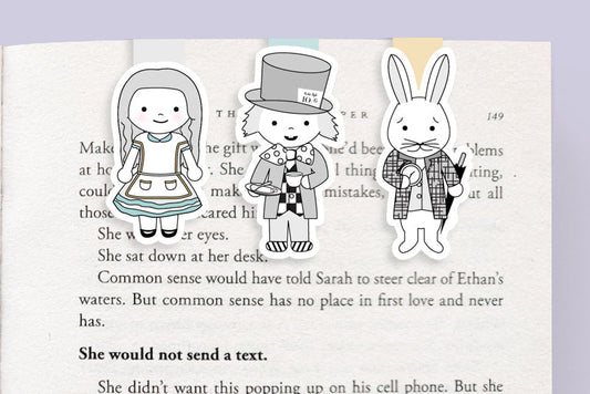 Alice In Wonderland Mini Magnetic Bookmarks 3-pack - CVM1311ALIC