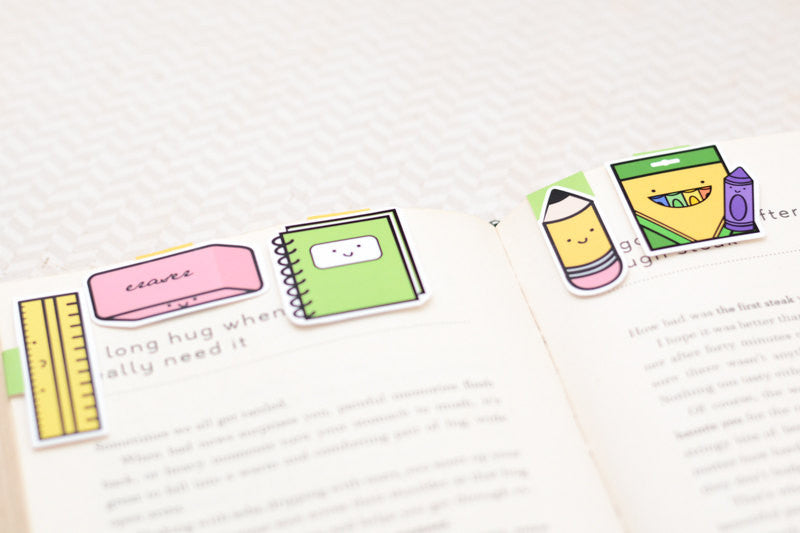 School Day Mini Magnetic Bookmarks 5-pack - CVM1328SCHO
